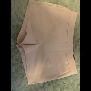 Express NWT mid rise dress shorts 10